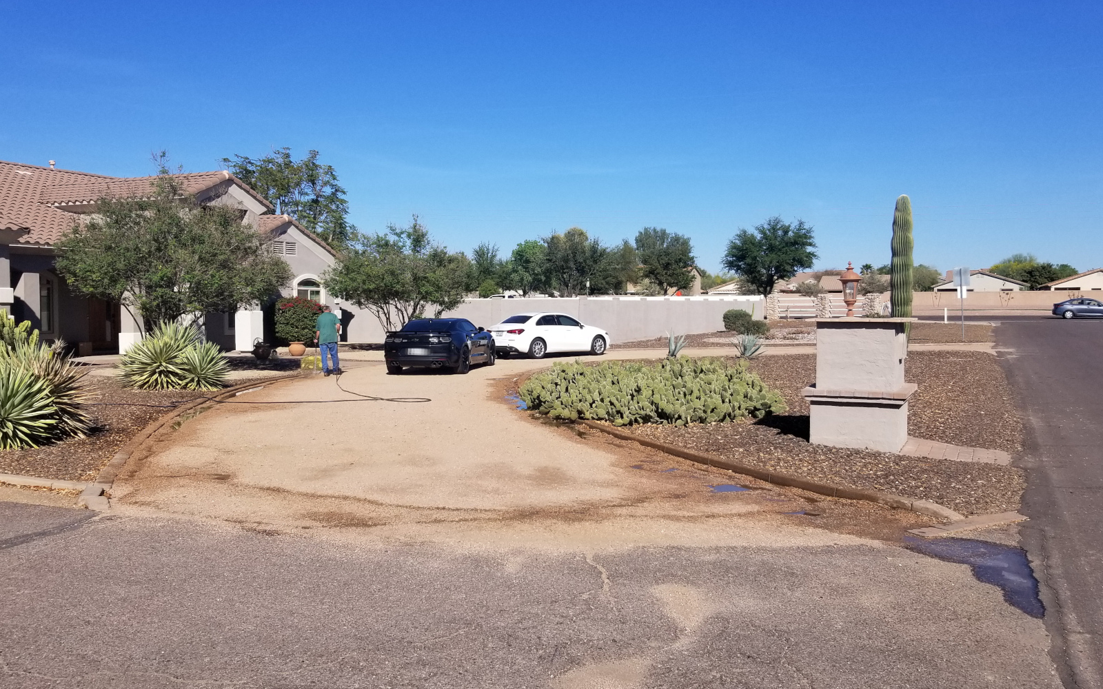 San Tan Valley driveway approach and landscaped center island before concrete placement